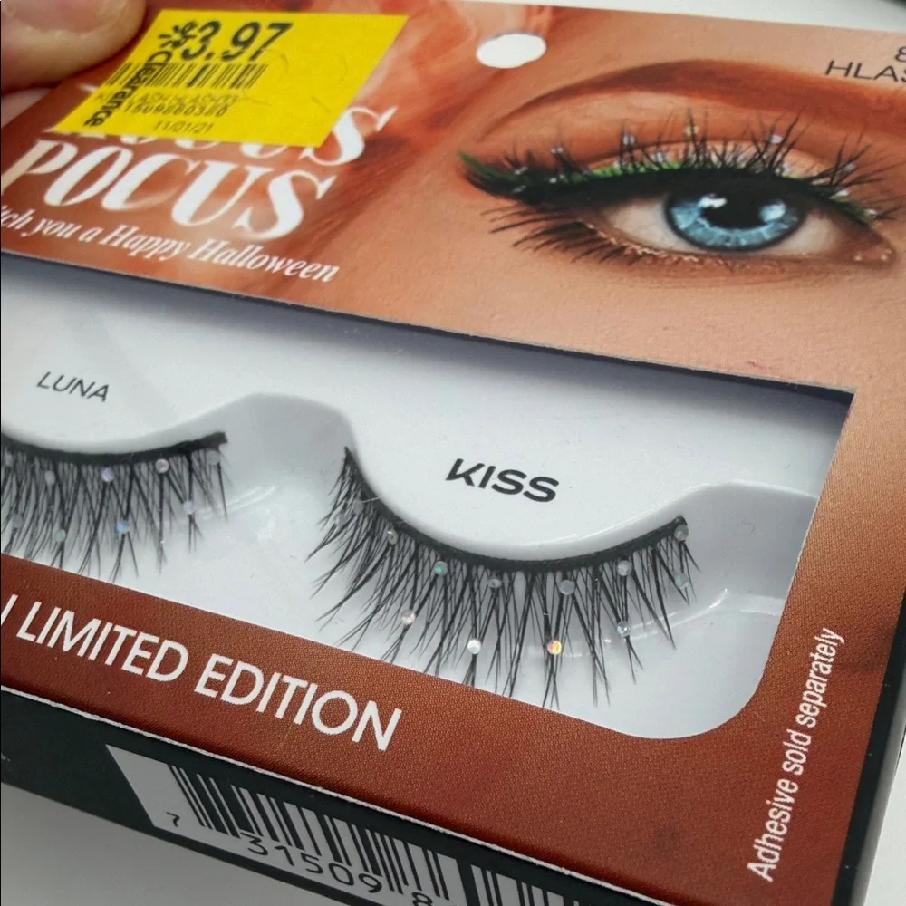 KISS Halloween Limited Edition False Eyelashes Lot Of 4